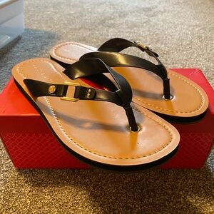 Kelly & Katie Woman’s sandals Size 9